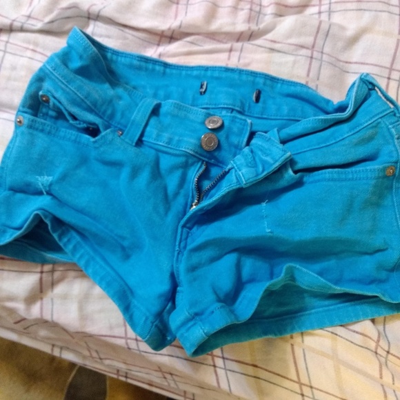 Shorts - Picture 2 of 2